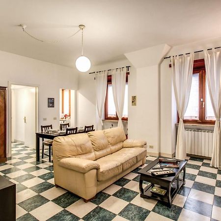 Popolo Accommodation - Lovely Central Apartment Rome Buitenkant foto