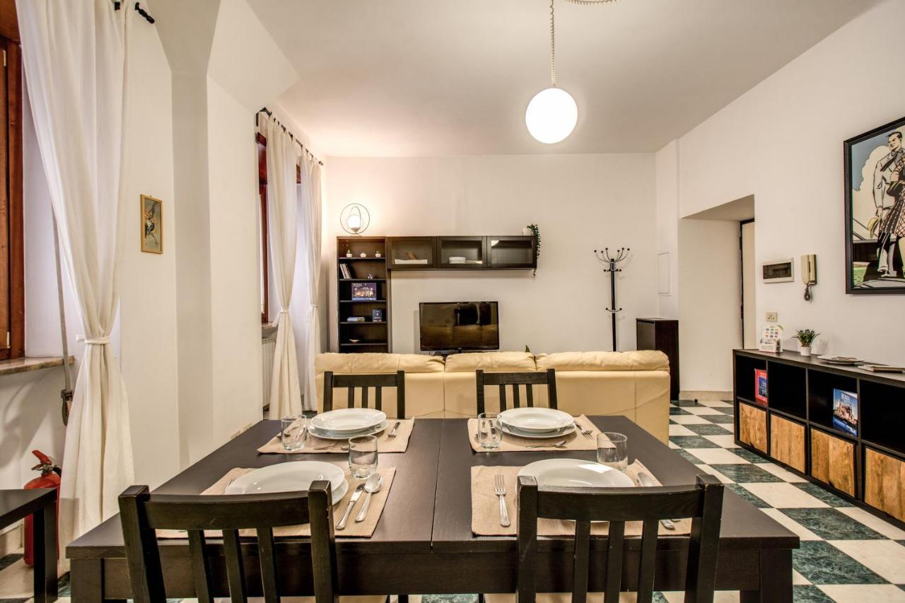 Popolo Accommodation - Lovely Central Apartment Rome Buitenkant foto