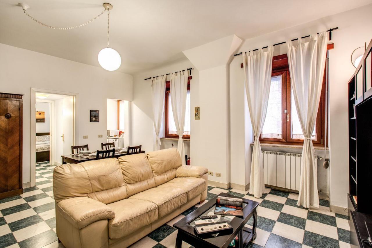 Popolo Accommodation - Lovely Central Apartment Rome Buitenkant foto