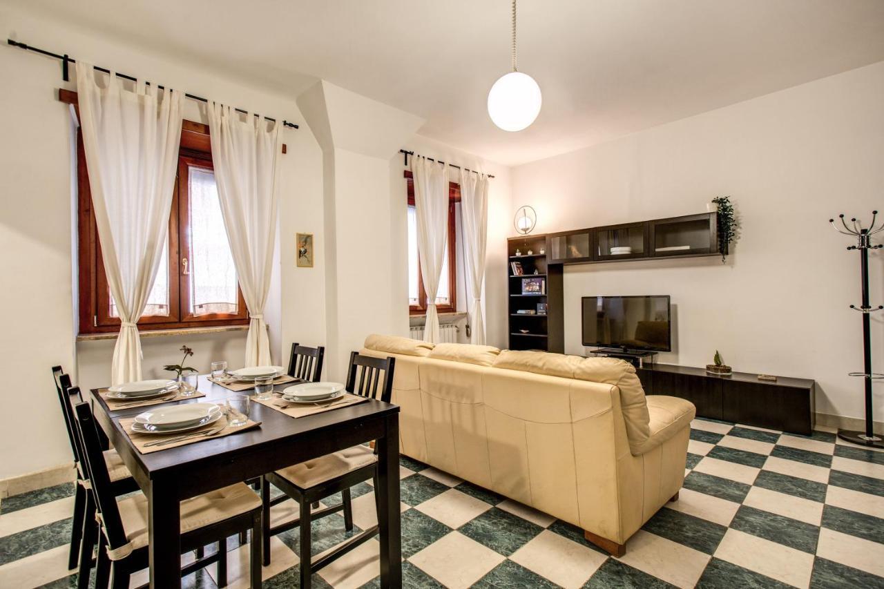 Popolo Accommodation - Lovely Central Apartment Rome Buitenkant foto