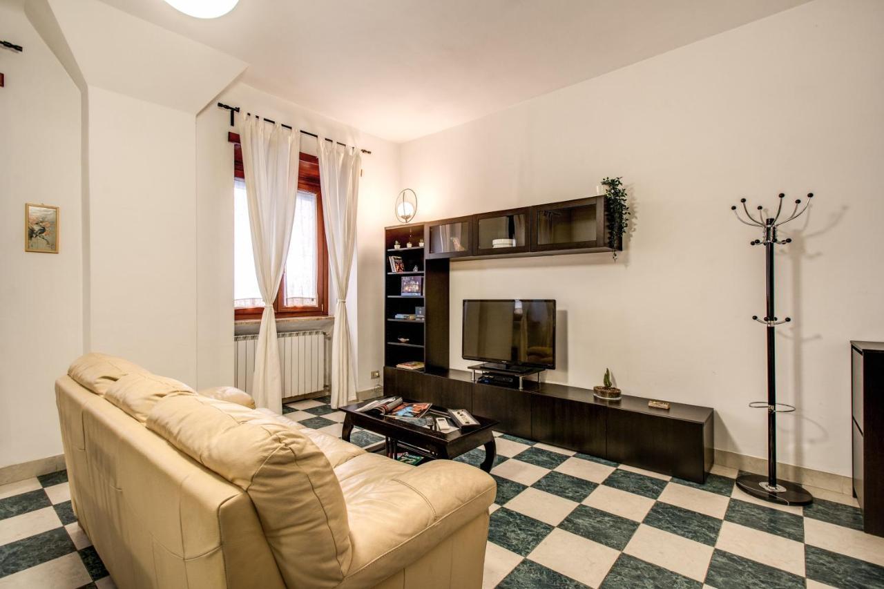 Popolo Accommodation - Lovely Central Apartment Rome Buitenkant foto