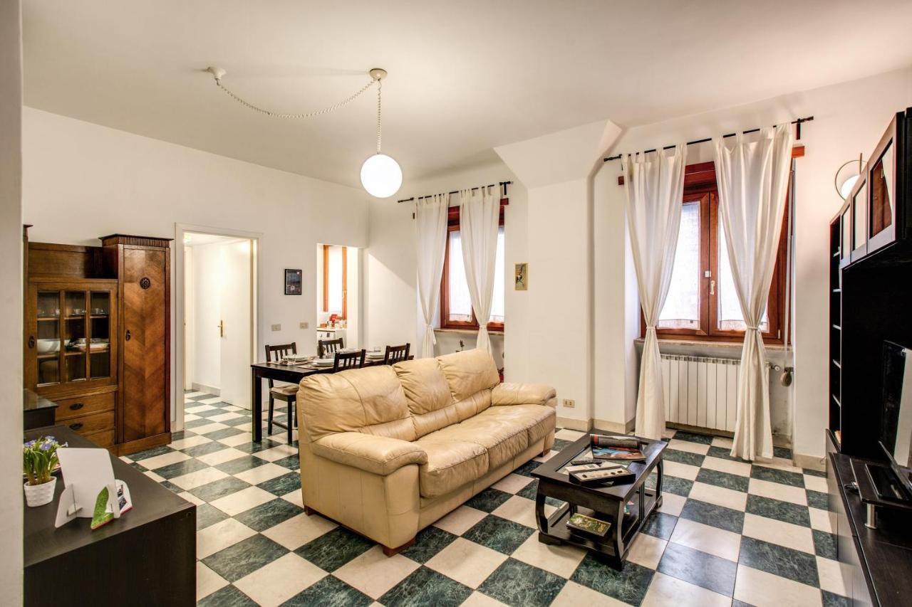 Popolo Accommodation - Lovely Central Apartment Rome Buitenkant foto