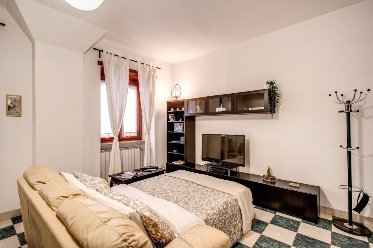 Popolo Accommodation - Lovely Central Apartment Rome Buitenkant foto